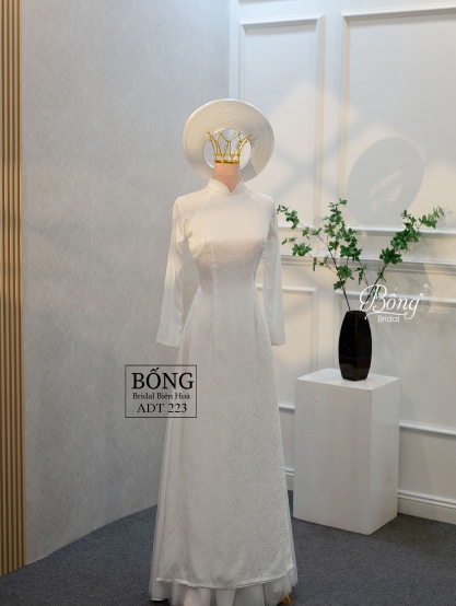 Áo Dài Nữ Trắng Kết Ngọc Viền Cổ, Tay, Tà ADT223