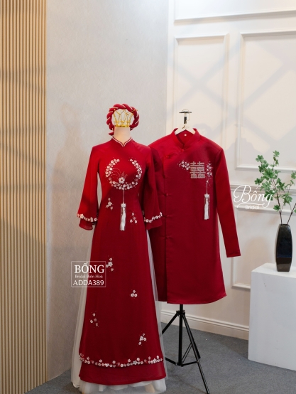 Áo Dài Nữ Đỏ Đô Kết Vòng Hoa Trắng ADD389