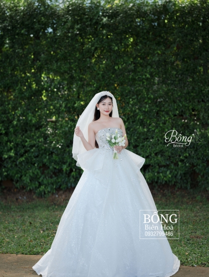 Váy Cưới Kim Sa Cúp Ngực Đính Đá Gương KSR135