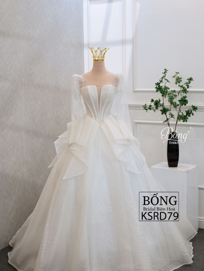 Váy Cưới Kim Tuyến Tay Dài Xẻ Ngực Kết Ngọc Kèm Nơ Sau KSRD79