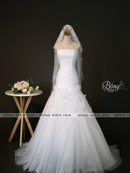 Váy Cưới Bó Cá Cúp Ngực Chân Lưới Xoè VC844