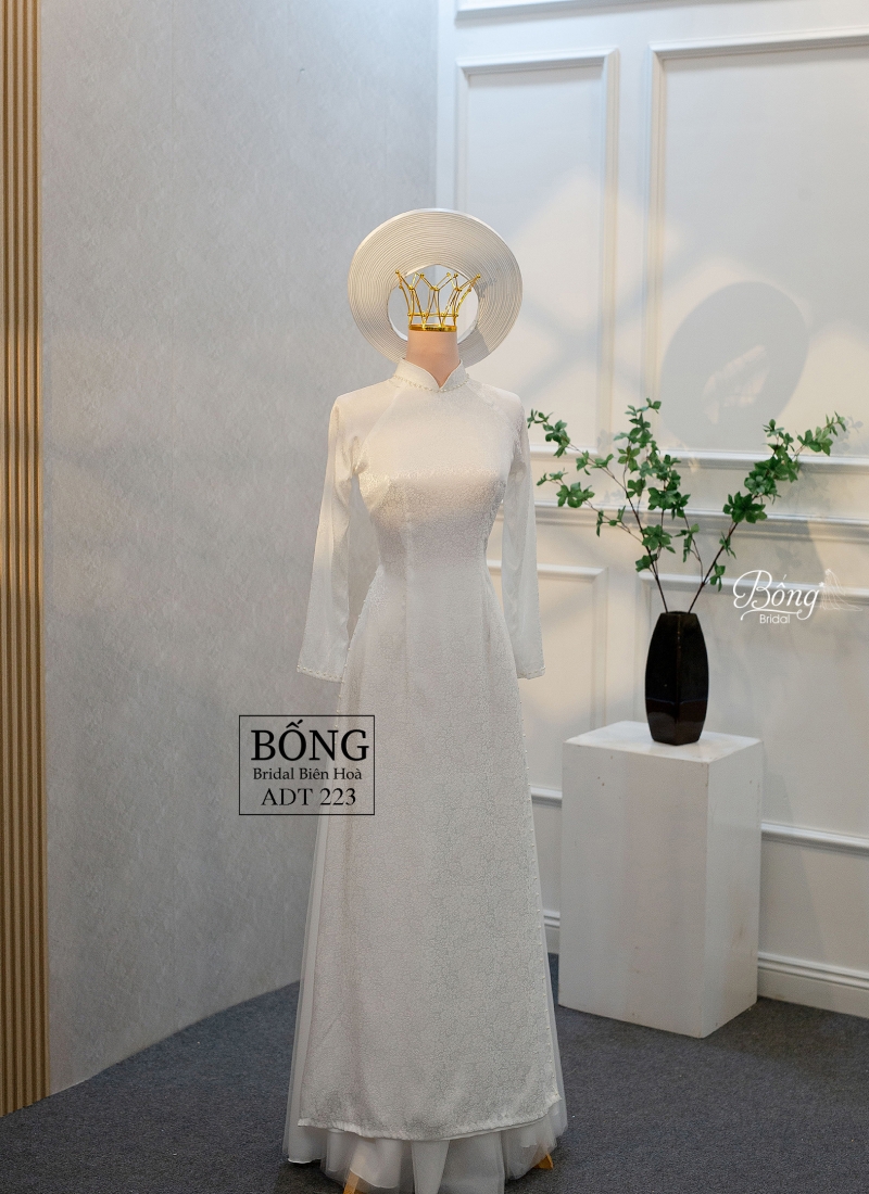 Áo Dài Nữ Trắng Kết Ngọc Viền Cổ, Tay, Tà ADT223