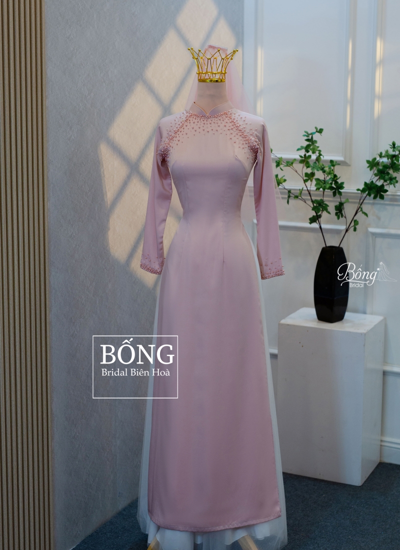 Áo Dài Nữ Hồng Kết Viền Cổ Ngọc Trai ADH270