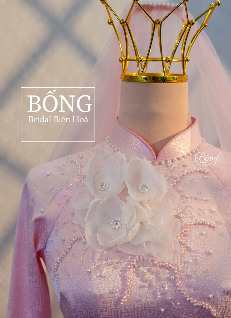 Áo Dài Nữ Hồng Kết Hoa Trắng 3D ADH263