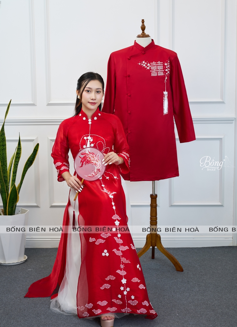 Áo Dài Nữ Đỏ Đô Kết Hoa Rơi Từ Cổ Xuống Tà ADD401